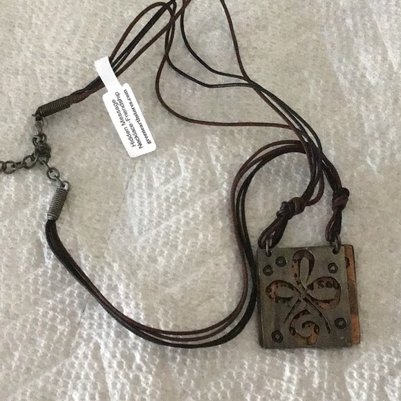 Hidden Message pendant - Picture 1 of 6